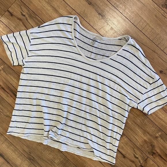 J. Crew Relaxed Linen Drop Shoulder Scoop Neck Stripe Tee Size Medium - Picture 4 of 10